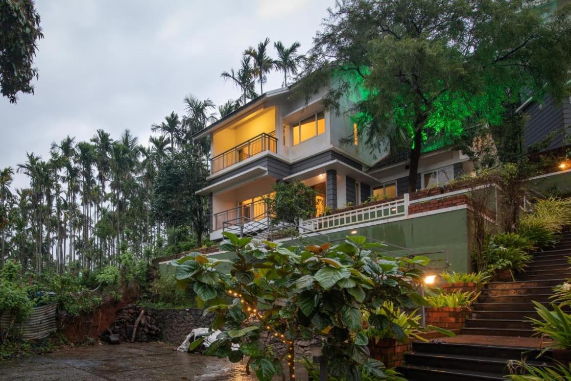 Dazzle Villa Resort Kalpetta Exterior photo